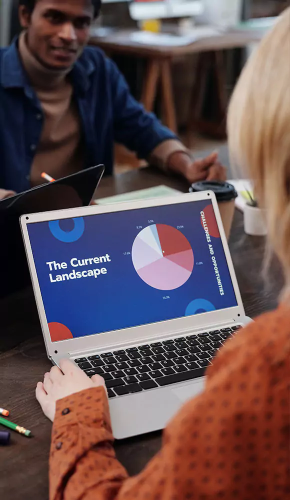 إدارة منصات التواصل الاجتماعي 